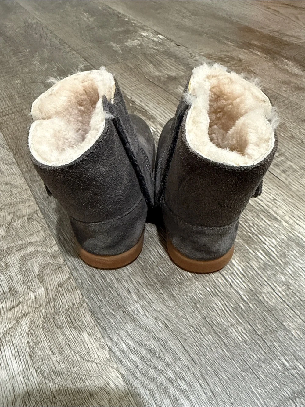 Ugg boots size 11 toddlers